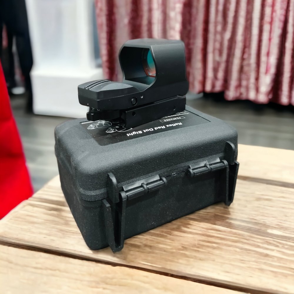 REFLEX RED DOT SIGHT FOR AR-15 / M4