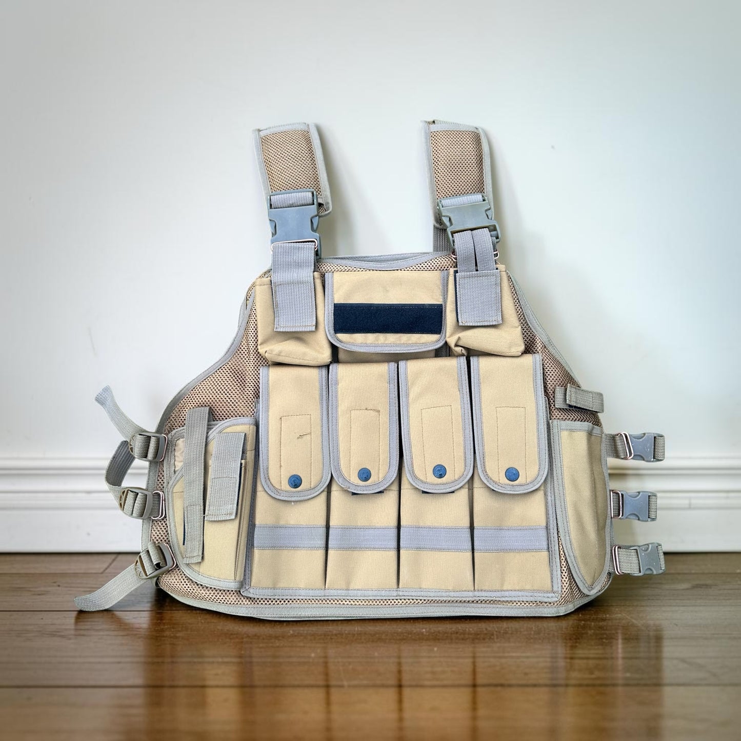 Four magazines military vest SMG  -Golden