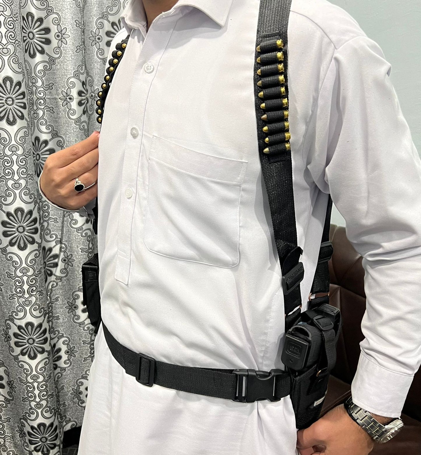 Double sided shoulder cover parachute black