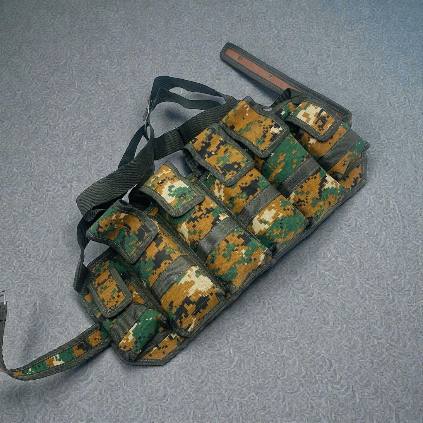 Four mag vest bandoriel for SMG 222 223 etc