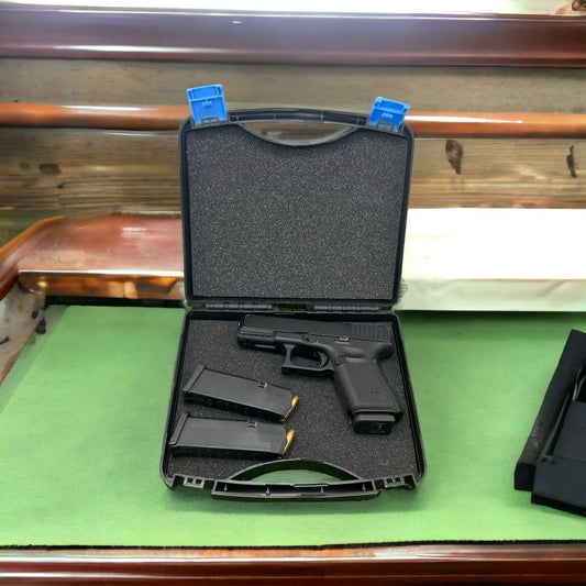 HARD PISTOL CASE FOR STANDARD SIZE HANDGUNS – BLACK